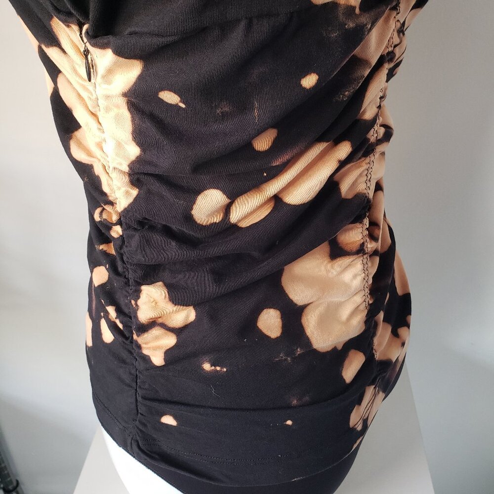 Hand painted black tie dye MNG top custom DIY ooak - Picture 8 of 16